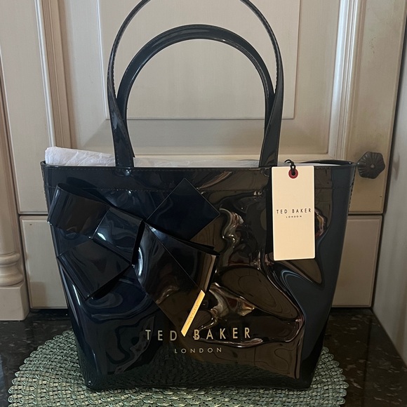 NWT iconic Ted Baker Glossy Black Tote with Bow and small purse attached inside. - Picture 3 of 13
